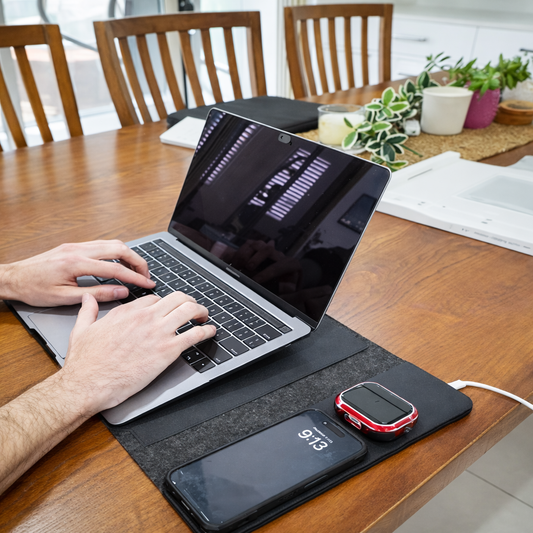 Premium Laptop Torba sa Bežičnim Punjenjem